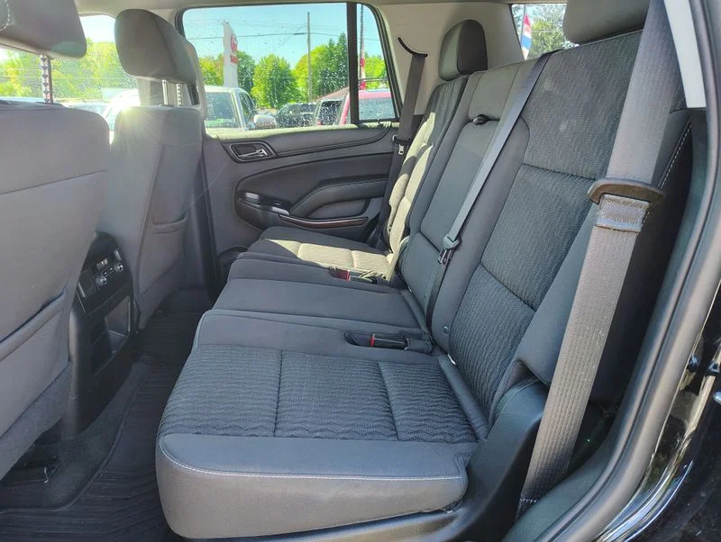 Used 2018 Black GMC SLE image 11