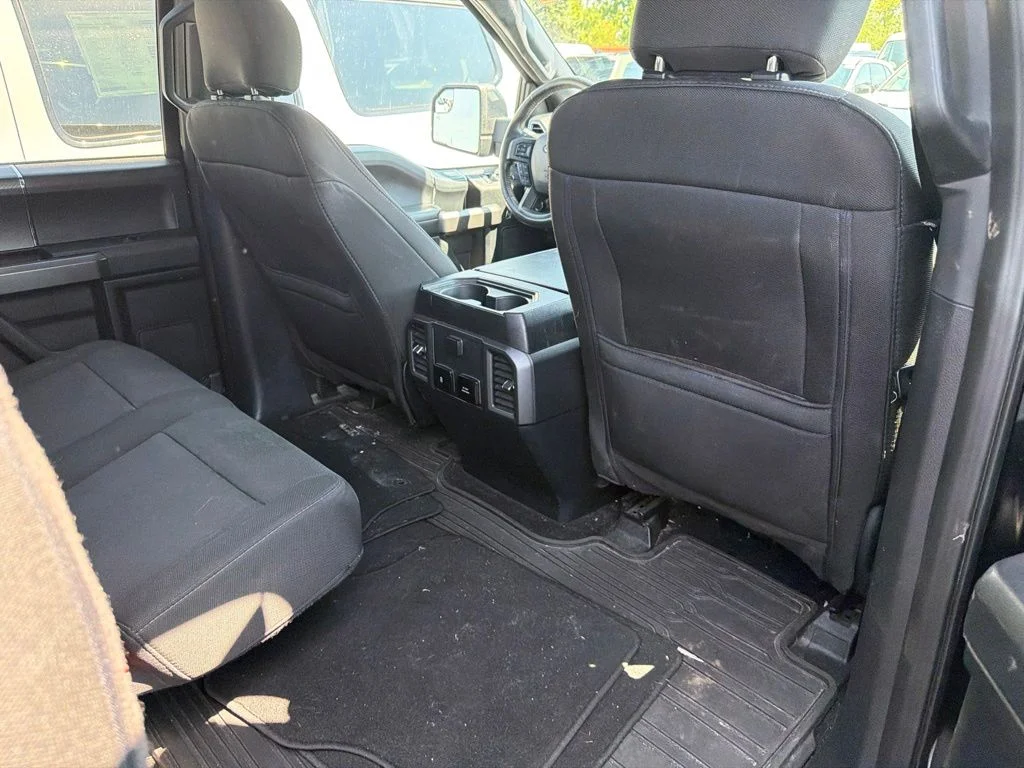 Used 2020 Black Ford XLT image 25
