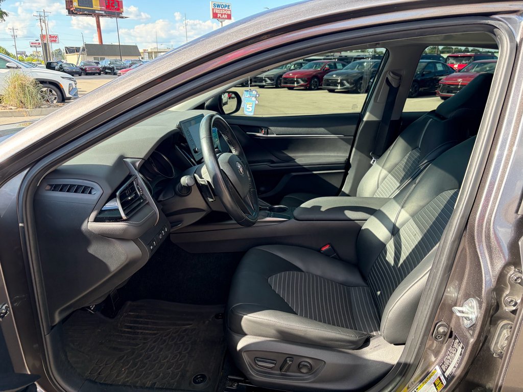 Used 2022 Predawn Gray Mica Toyota SE image 10