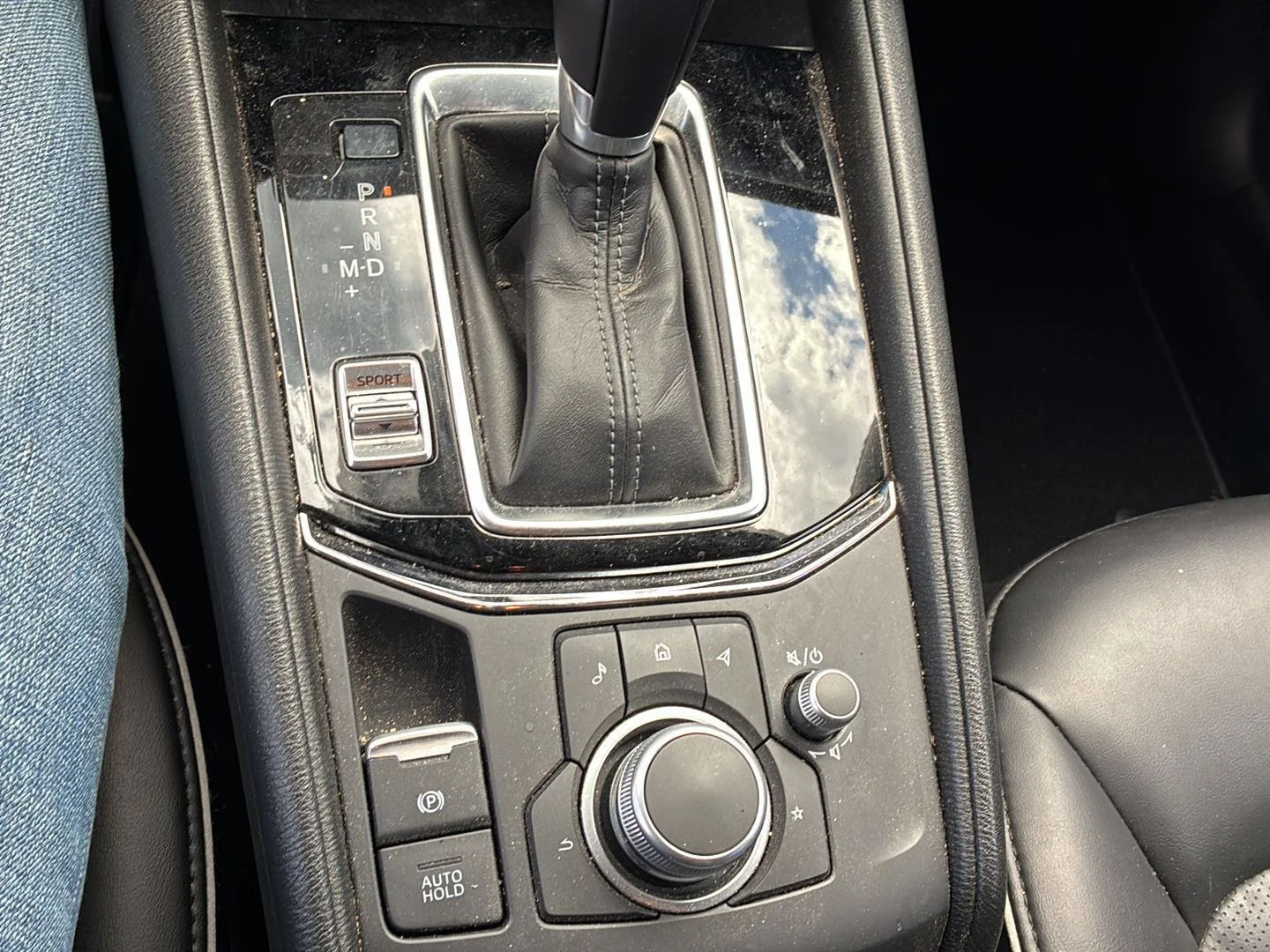 Used 2024 Platinum Quartz Metallic Mazda 2.5 S Select Package image 5