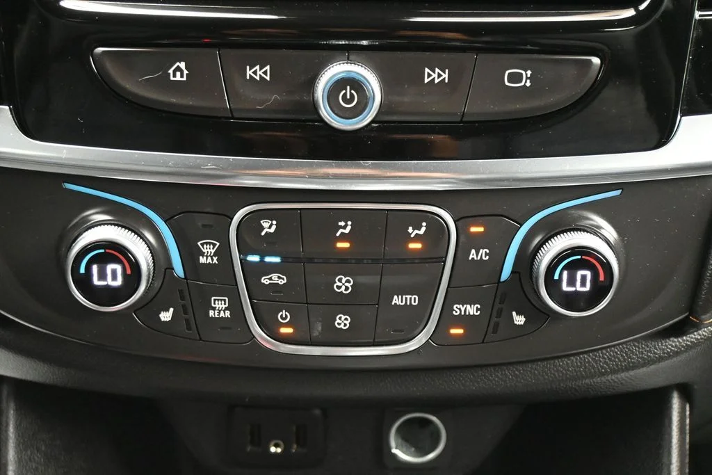 Used 2019 Gray Chevrolet RS image 18