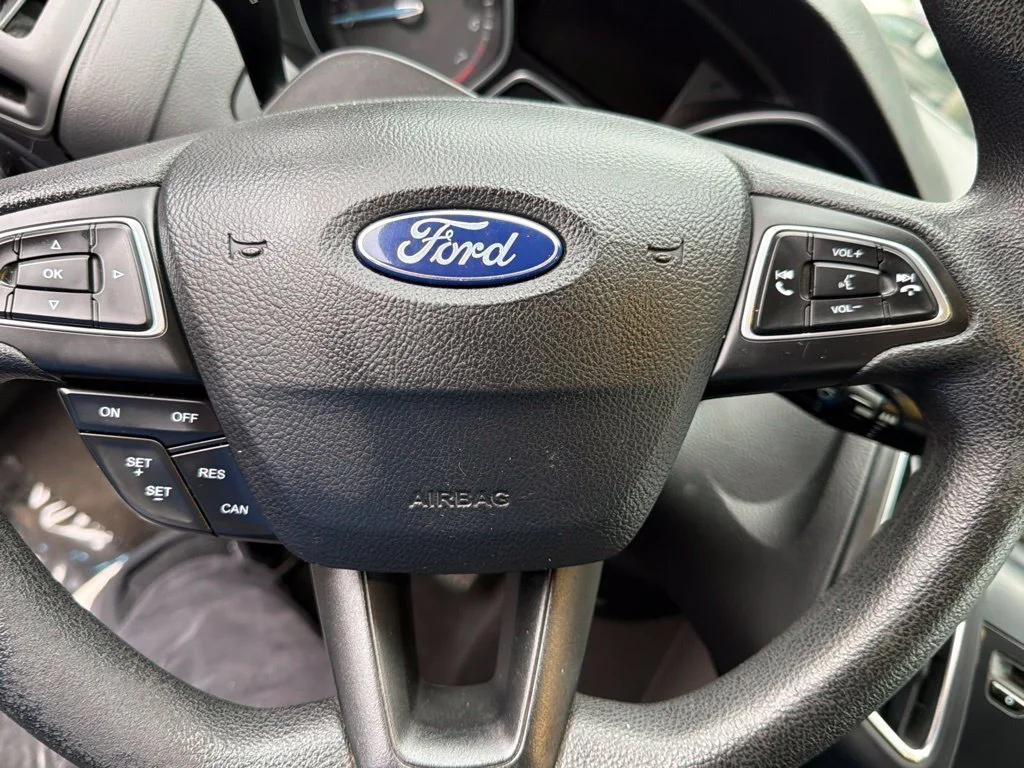Used 2017 Black Ford SEL image 18