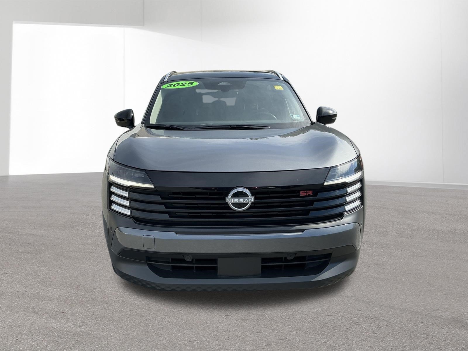 Used 2025 Gun Metallic/Super Black Nissan  image 8