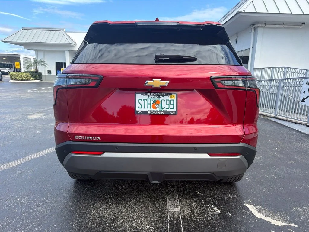 Used 2027 Red Chevrolet LT image 6