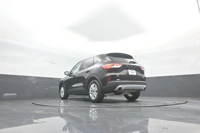Certified Used 2020 Black Metallic Ford SE image 37
