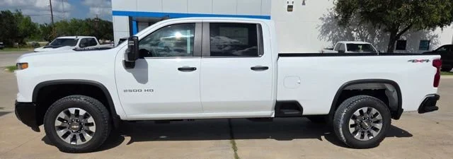 New 2026 Summit White Chevrolet Custom image 8