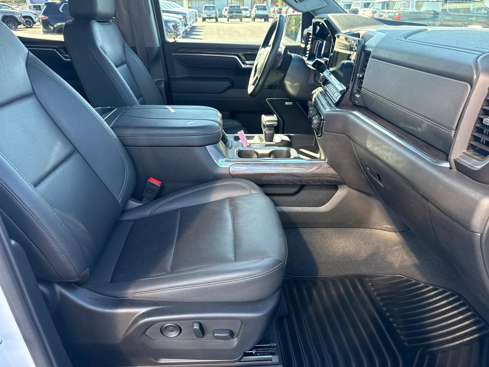 Used 2025 Summit White Chevrolet LTZ image 23