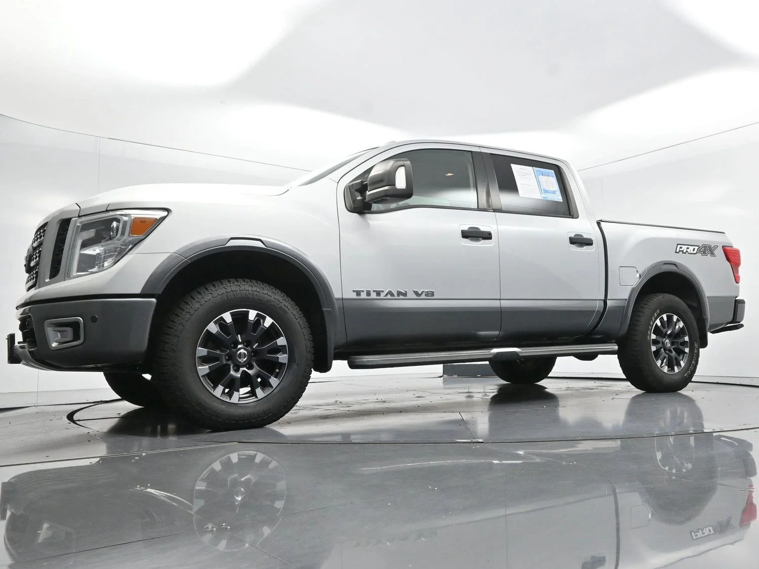 Used 2018 Brilliant Silver Nissan PRO-4X image 50