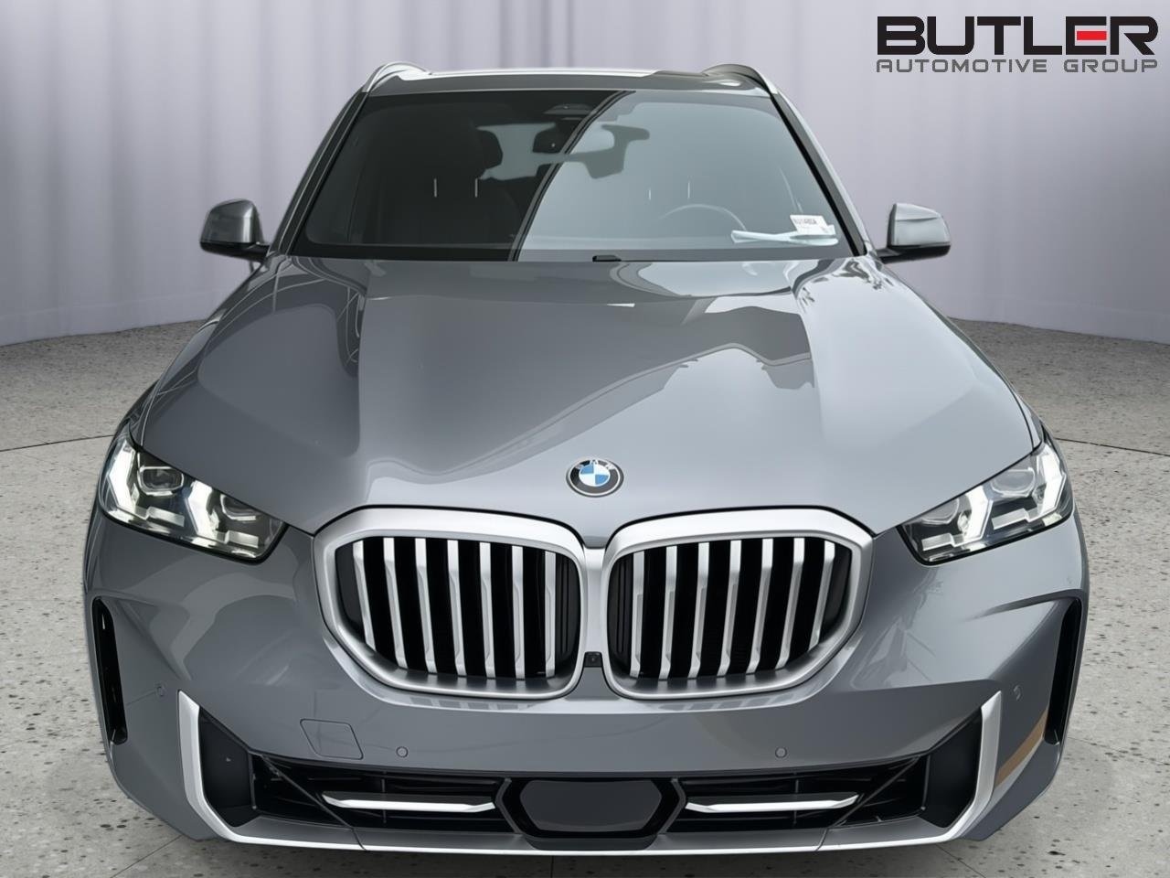 Used 2024 Skyscraper Grey Metallic BMW sDrive40i image 9