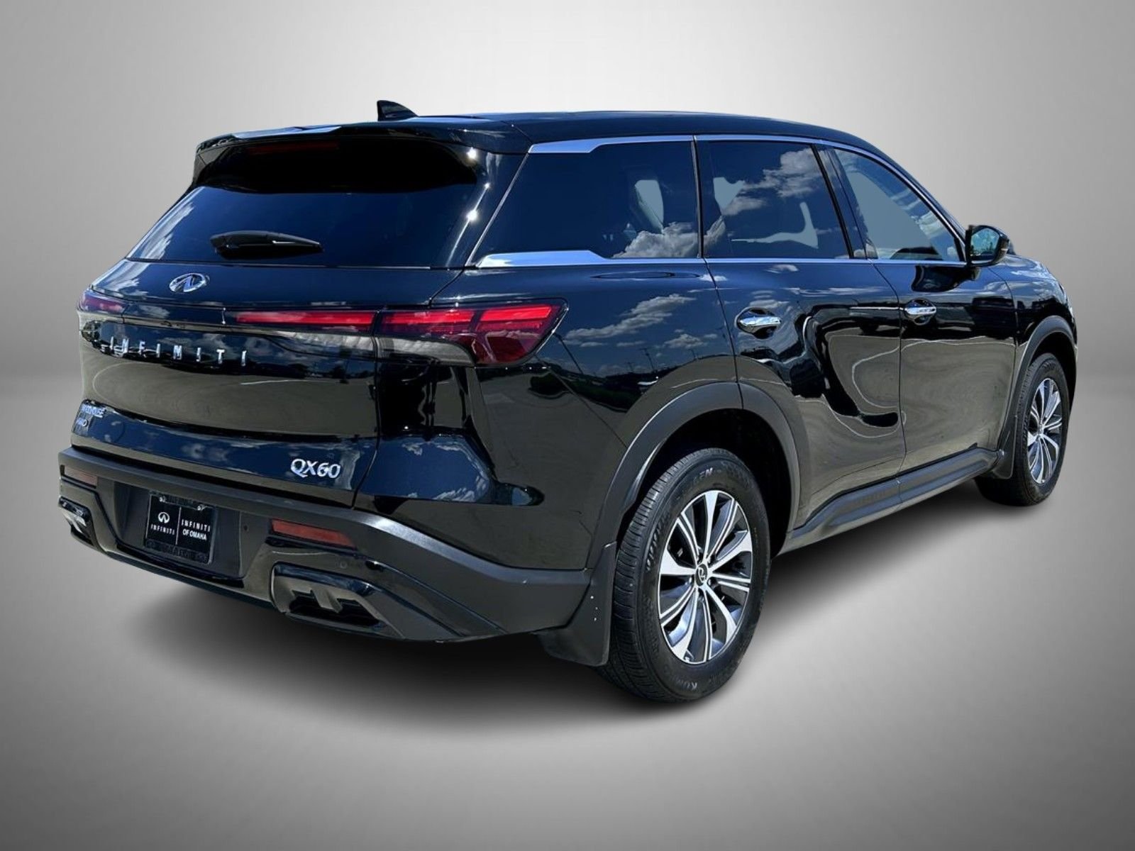 Used 2025 Black INFINITI PURE image 5