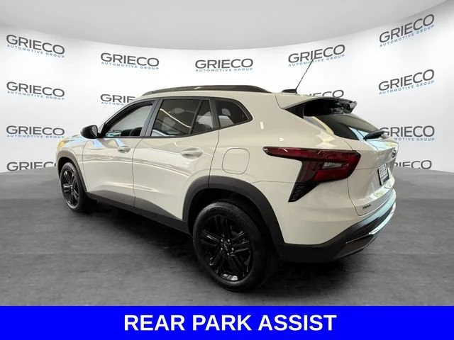 Used 2025 Summit White Chevrolet ACTIV image 5