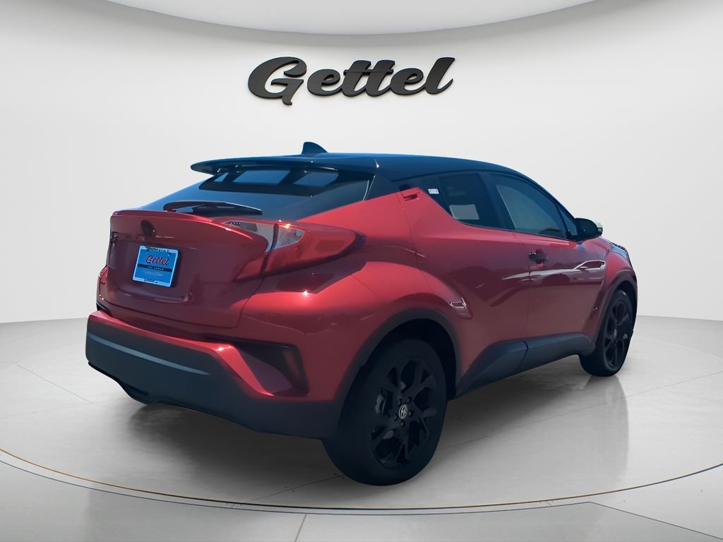 Used 2022 Red Toyota Nightshade image 4