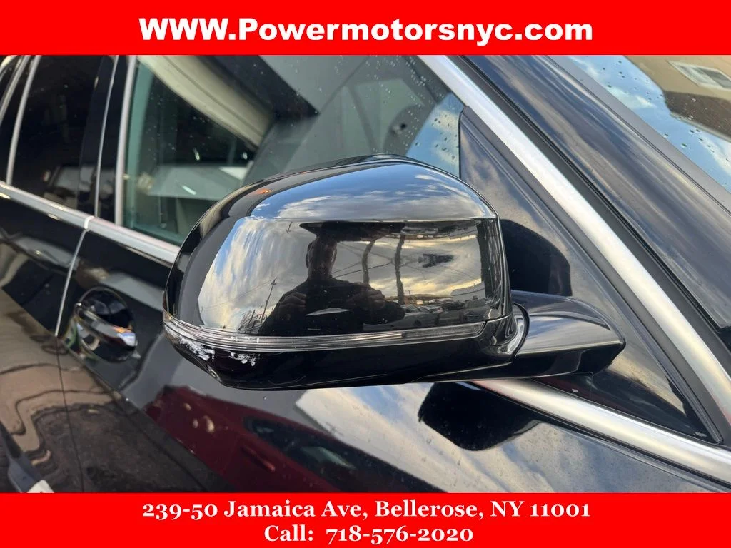 Used 2023 Black BMW xDrive40i image 4