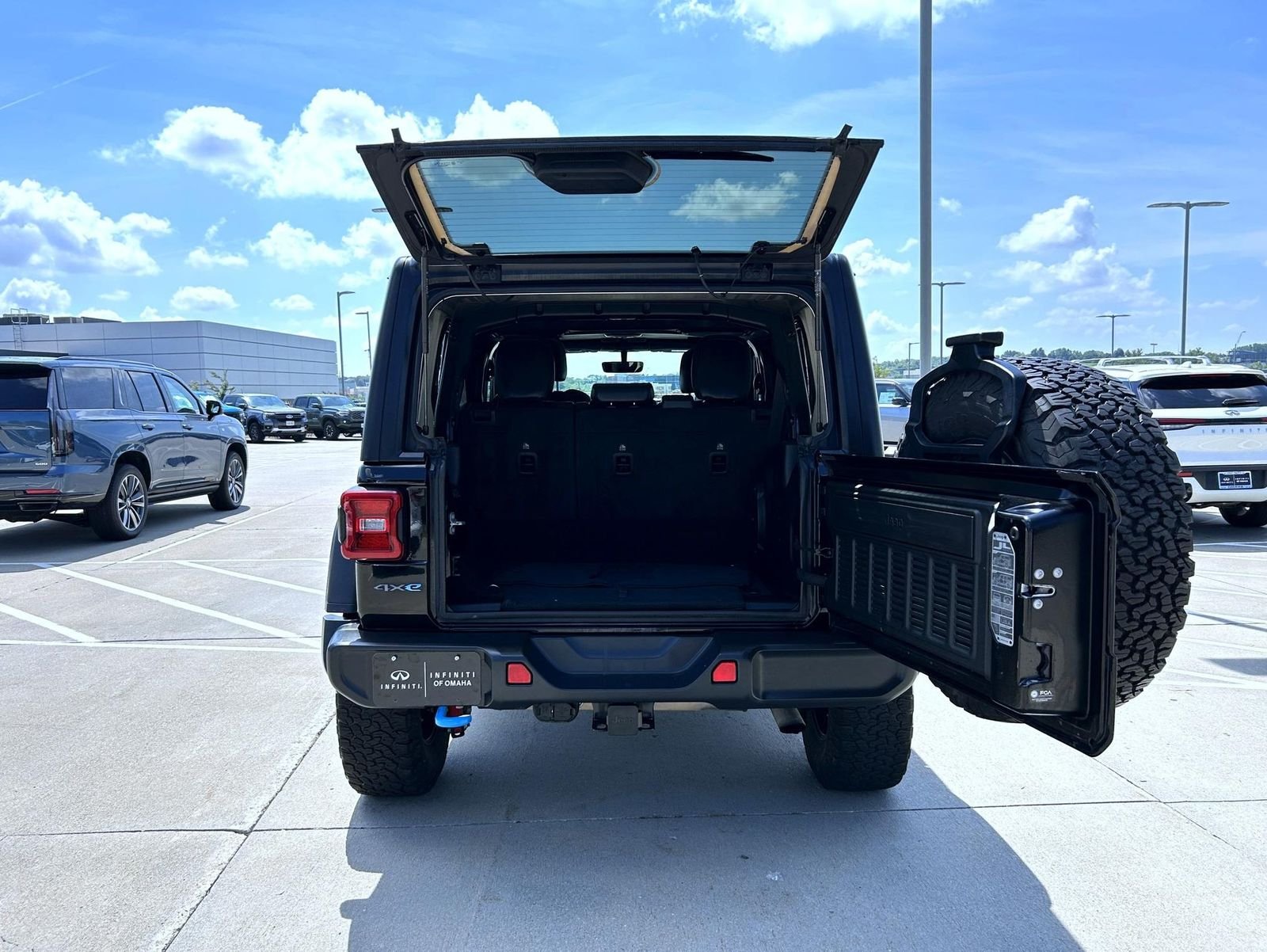 Used 2023 Black Jeep Rubicon 4xe image 20