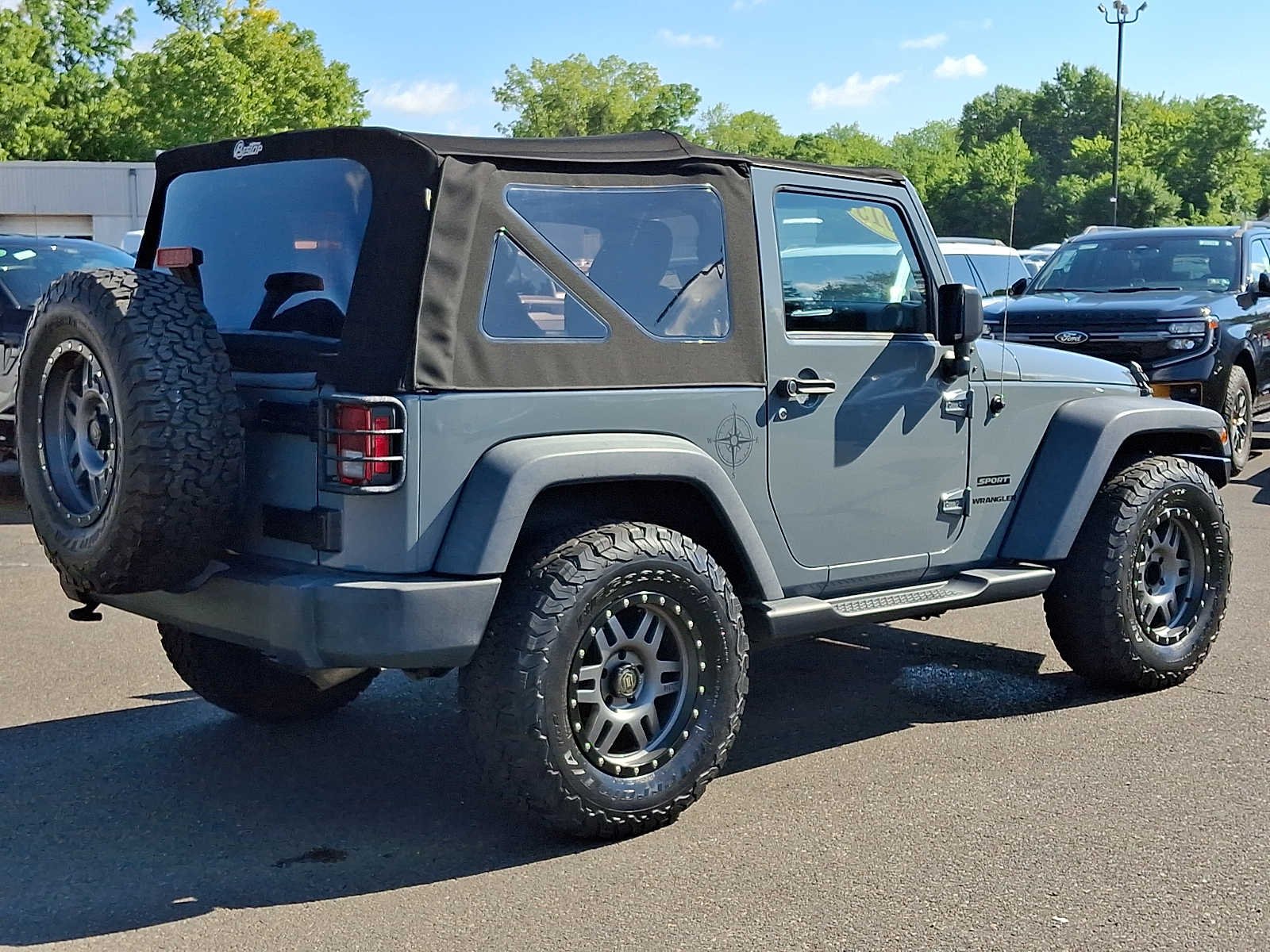 Used 2015 Anvil Clearcoat Jeep Sport image 6