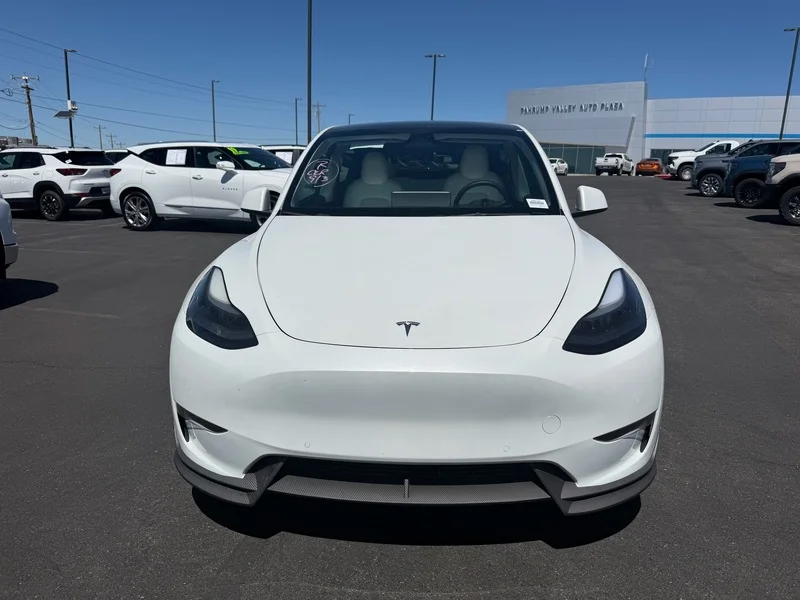 Used 2022 White Tesla Performance image 8