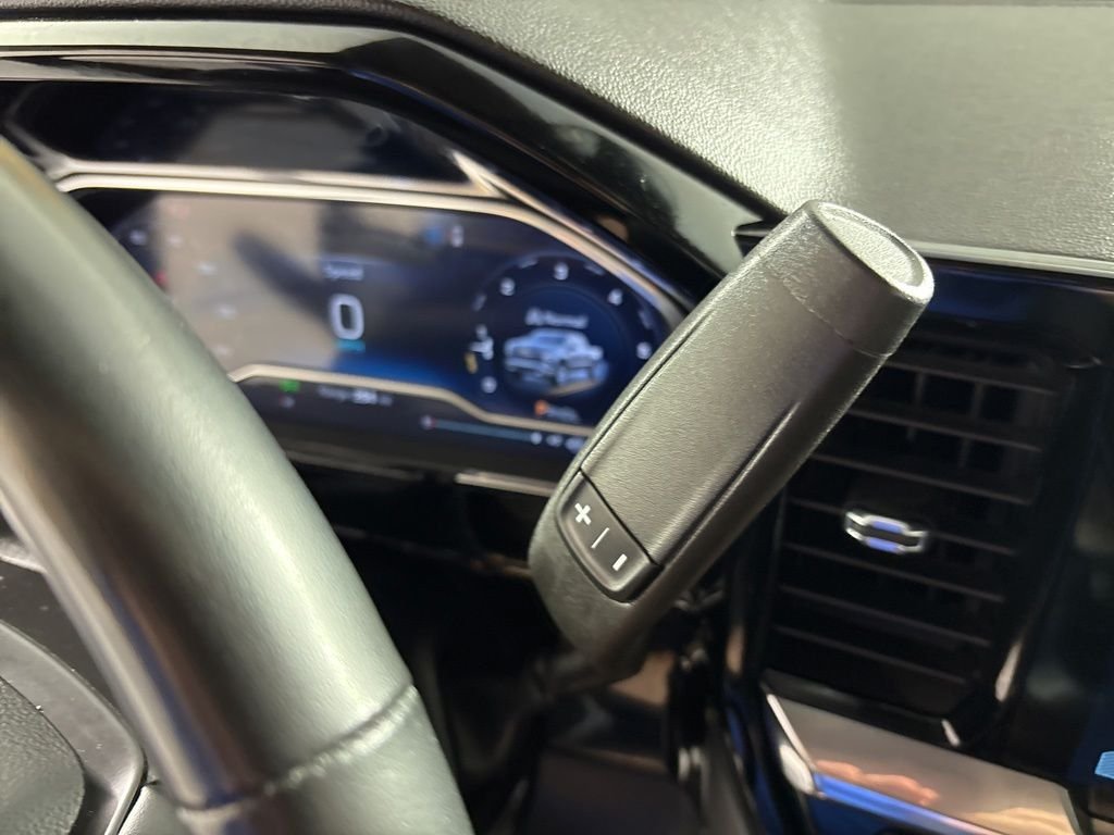 Used 2024 Blue Chevrolet LT image 31