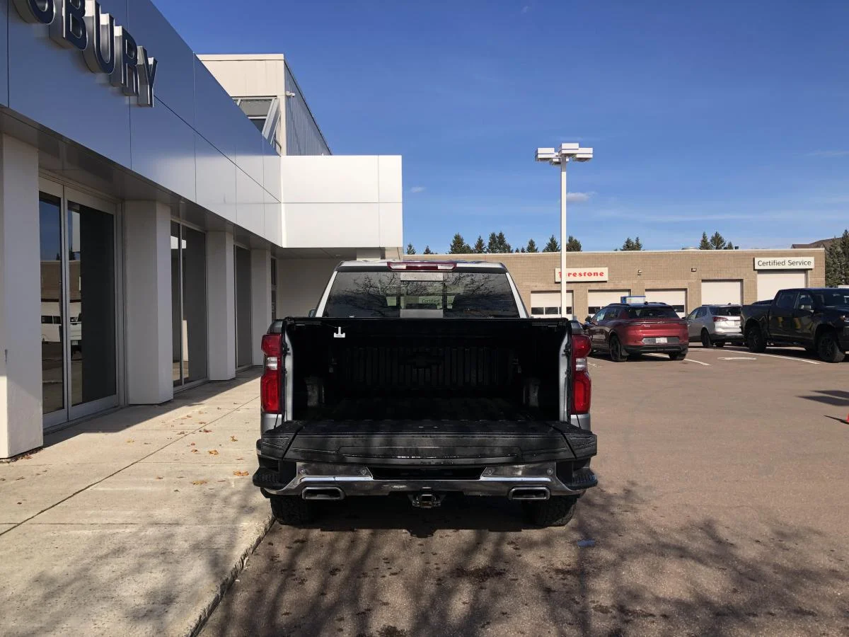 Used 2026 Grey Chevrolet 4WD Crew Cab 147" LTZ image 7