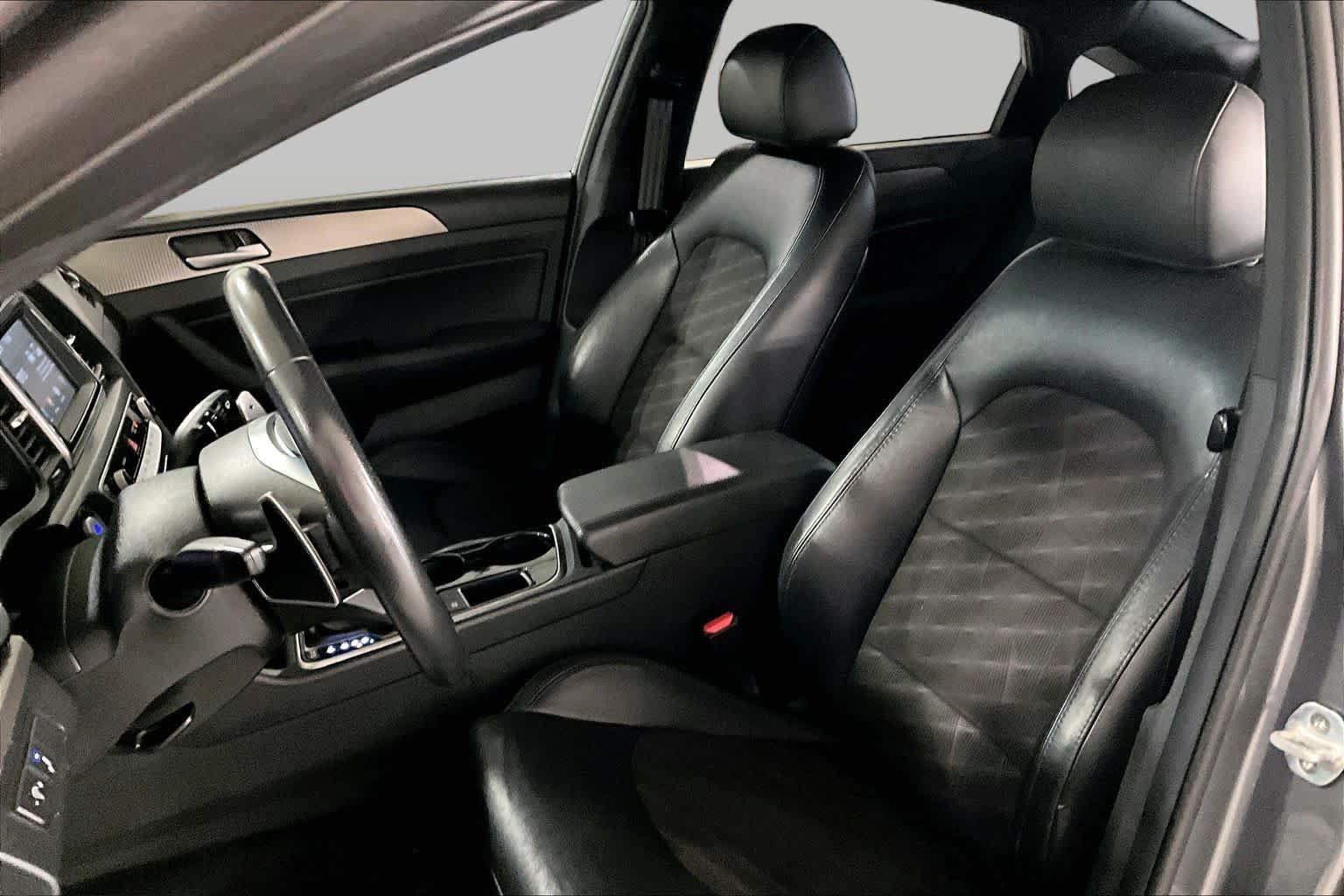 Used 2018 Machine Gray Hyundai Sport image 8