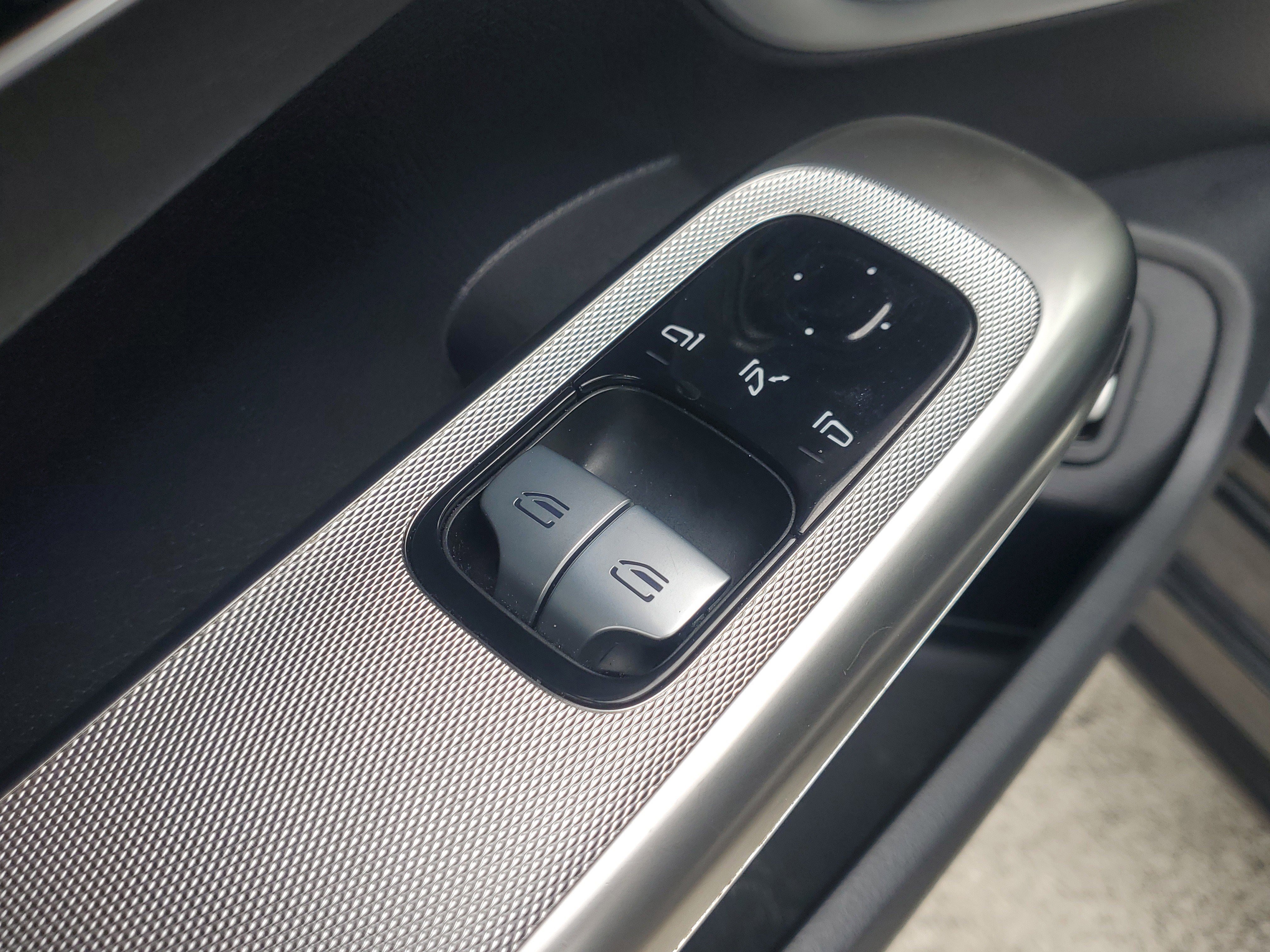 Used 2025 Black Mercedes-Benz CLE 300 image 17