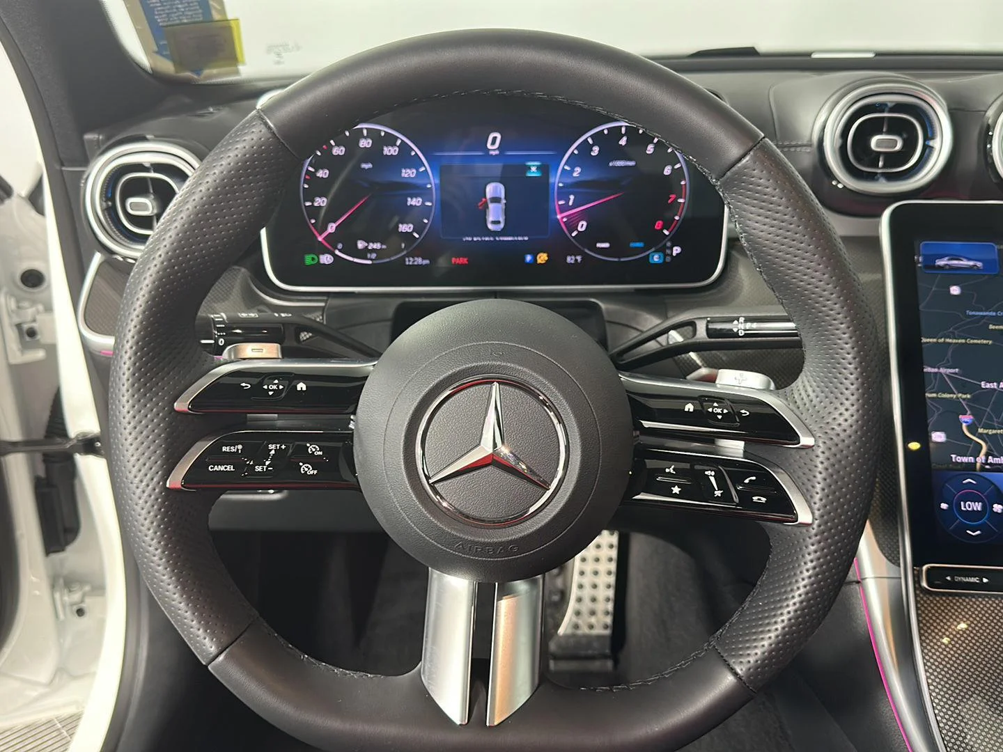 Used 2025  Mercedes-Benz C 300 image 9