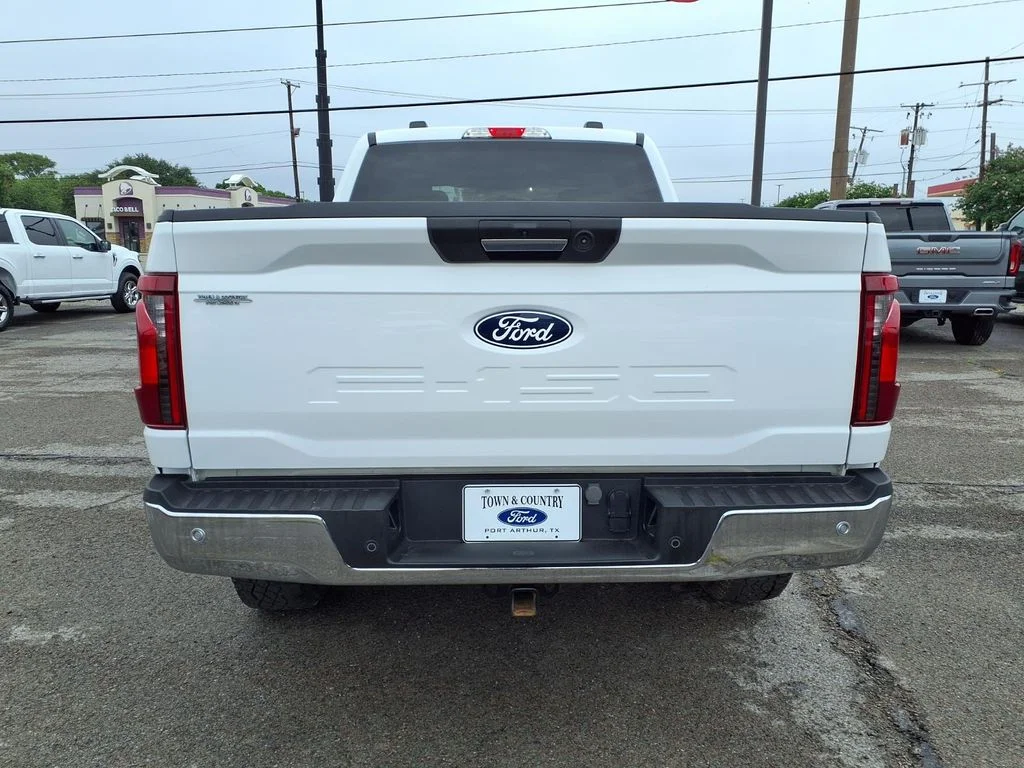 Used 2024 White Ford XLT image 19