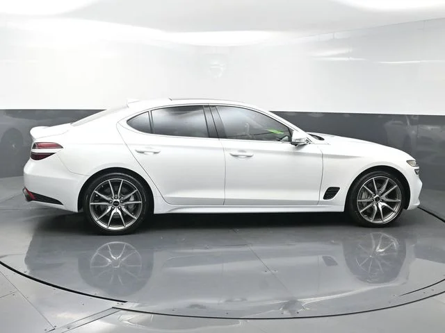 Used 2026 White Genesis 2.5T Prestige image 8