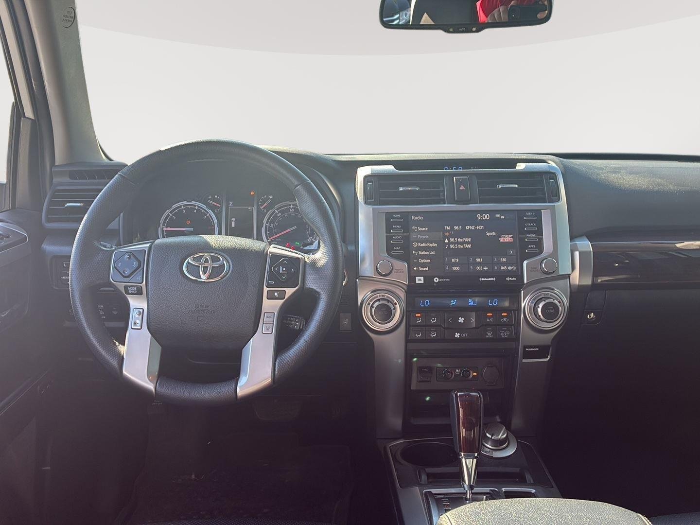 Used 2024 Wind Chill Pearl Toyota Limited image 6