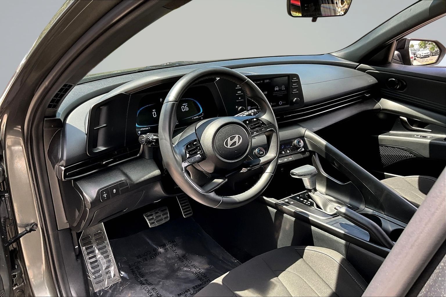 Certified Used 2025 Gray Hyundai SEL Sport image 20