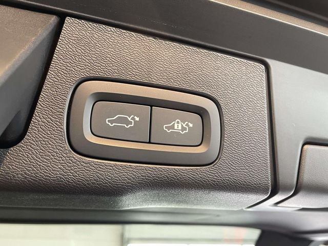 Certified Used 2026 Black Volvo T8 Ultra image 19