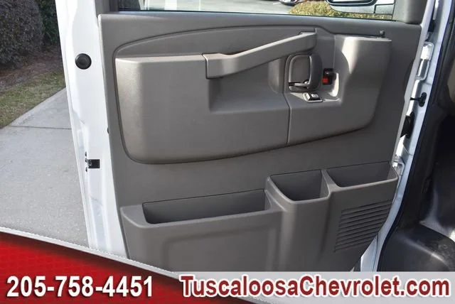 2025 Chevrolet Express Cargo Work Van - Photo 12