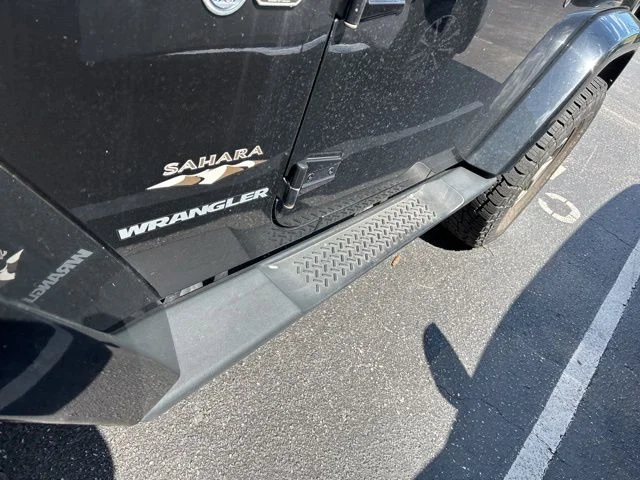 Used 2016 Black Jeep Sahara image 3