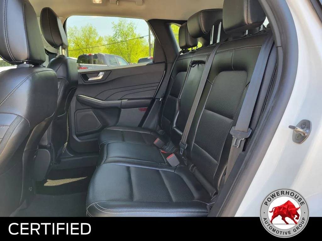 Used 2022 White Ford SEL image 17