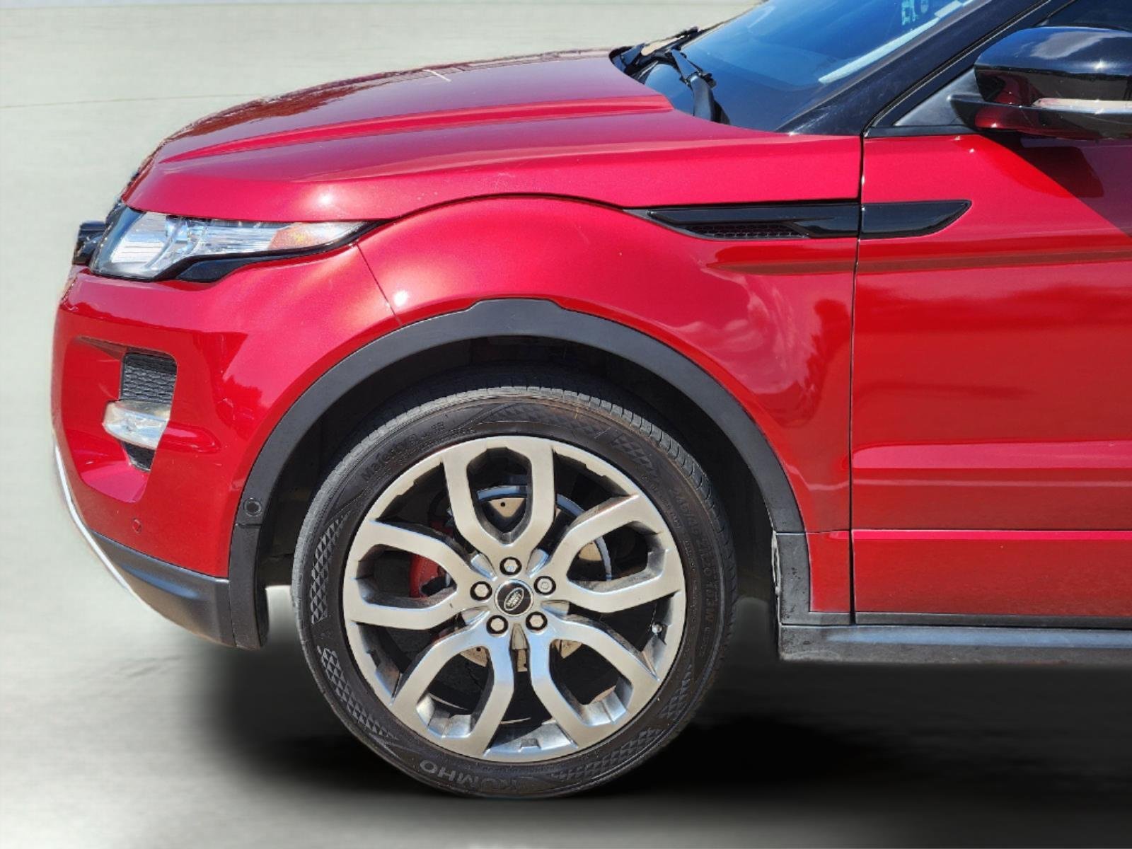 Used 2013 Firenze Red Land Rover Dynamic Premium image 8