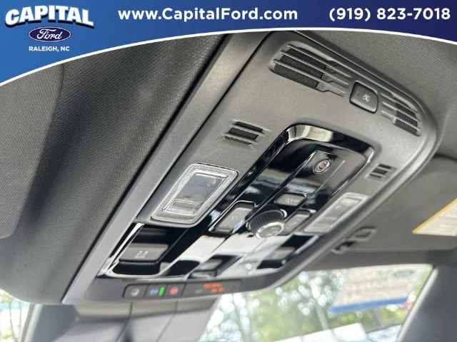 Used 2026 Green Cadillac Sport image 33