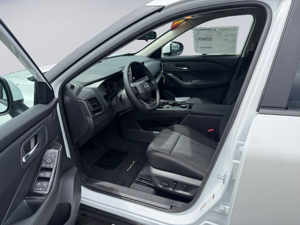 New 2026 Everest White Pearl TriCoat Nissan SV image 15