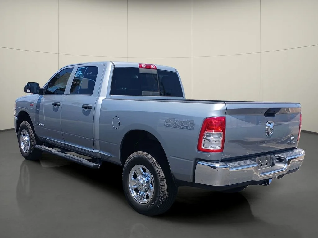 Used 2022 Billet Silver Metallic Ram Tradesman image 5
