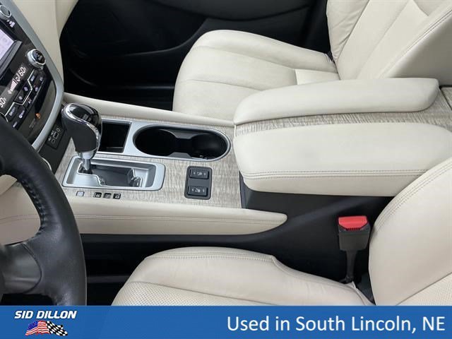 Used 2022 Scarlet Ember Tintcoat Nissan SL image 14