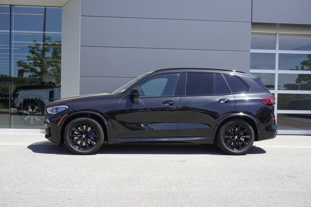 Used 2021 Black BMW xDrive45e image 8
