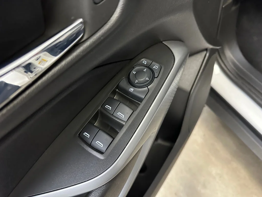 2024 Chevrolet Trax LS - Photo 7