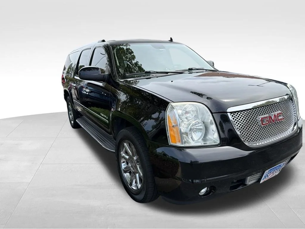 Used 2014 Black GMC Denali image 18
