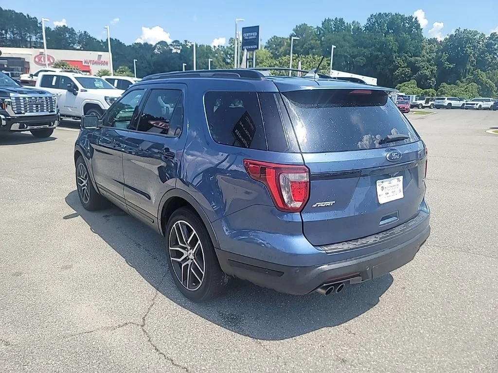 Used 2019 Blue Ford Sport image 5