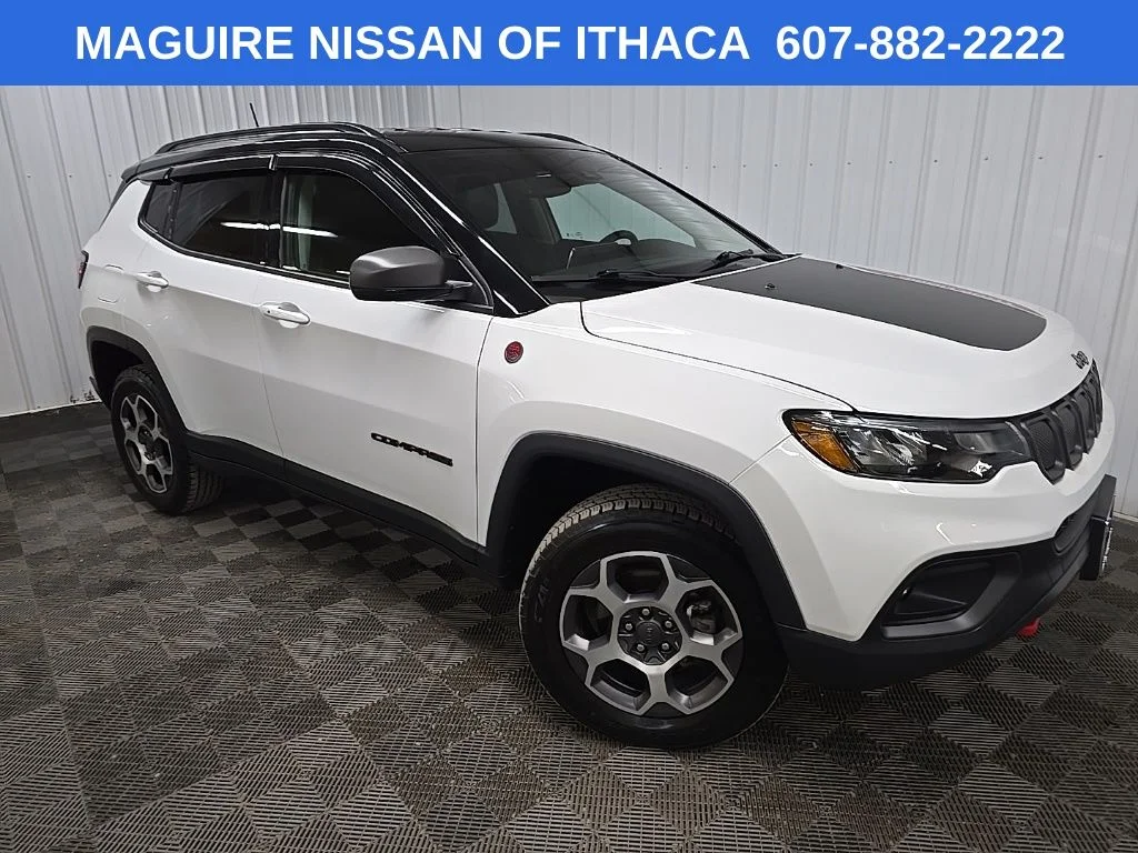 Used 2022 White Jeep Trailhawk image 7