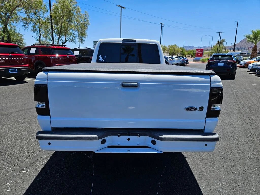 Used 2000 White Ford XL image 6