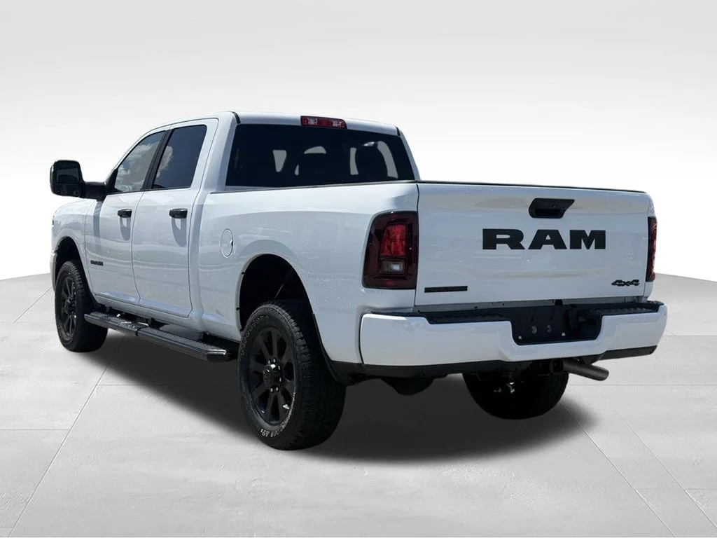 Used 2025 White Ram Big Horn image 5