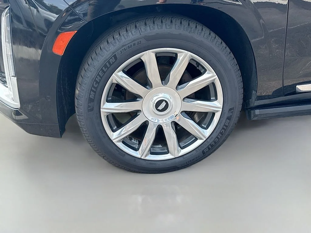 Used 2021 Black Raven Cadillac Premium Luxury Platinum image 34