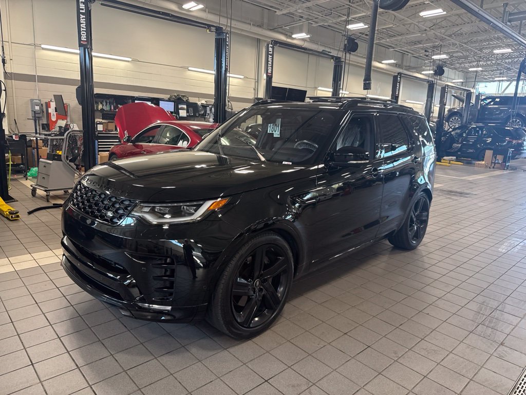 Used 2022 Black Land Rover HSE R-Dynamic image 1