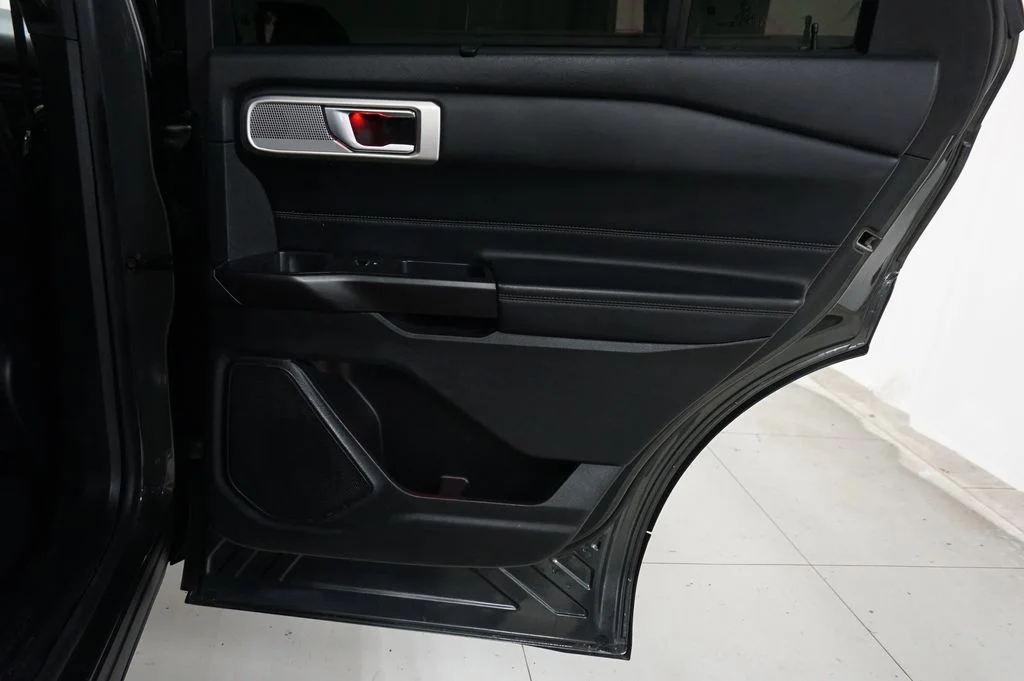 Used 2020 Magnetic Ford Limited image 42