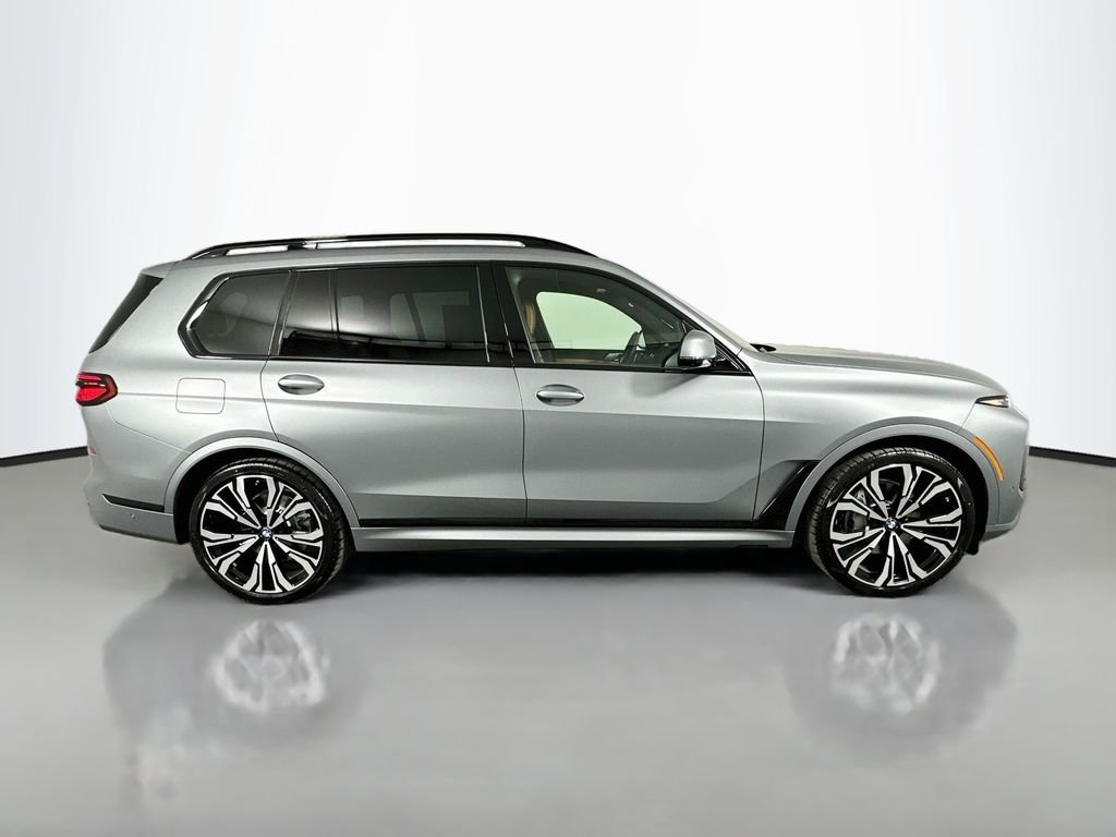 New 2027 Gray Metallic BMW xDrive40i image 4