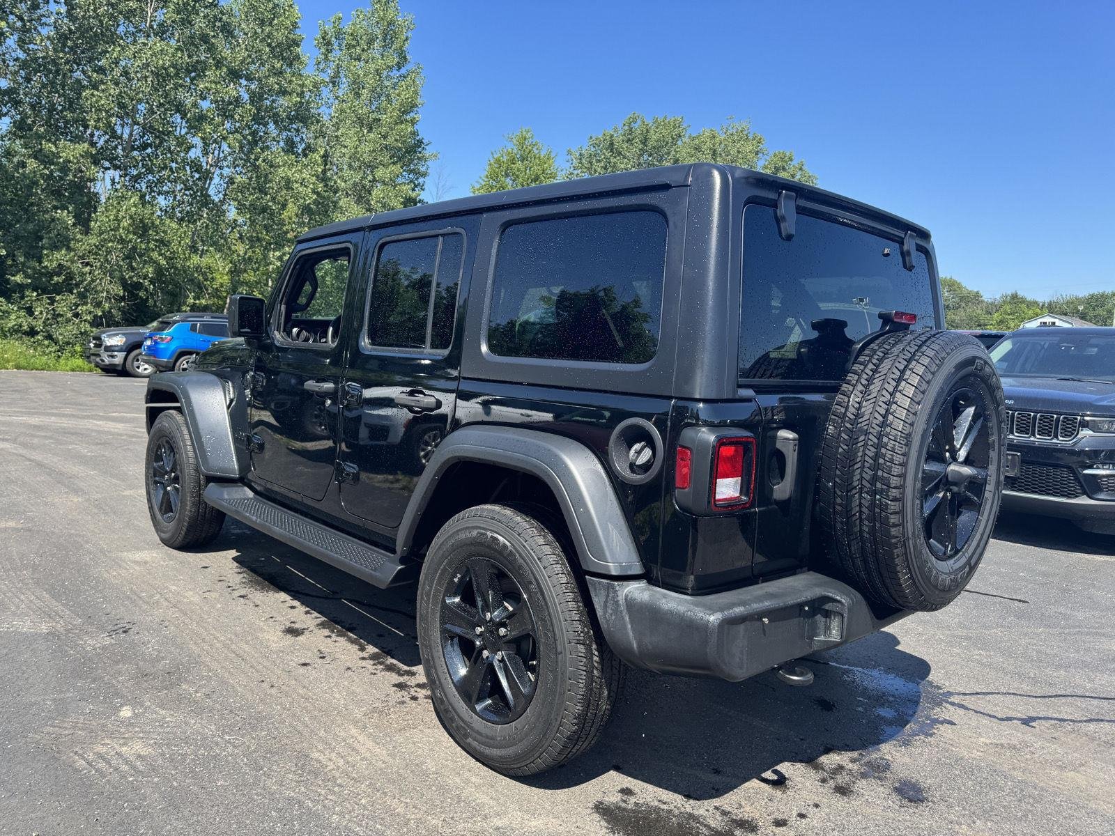 Used 2023 Black Clearcoat Jeep Sport Altitude image 8